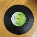 꼰대커피 | 용인 유림동 편안한 분위기의 LP 커피/맥주가 있는 카페 꼰대 후기