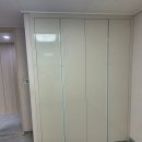 민락푸르지오아파트경로당 | 의정부 인테리어필름｜민락푸르지오 43번째 시공, 황변된 주방의 완벽한 변화