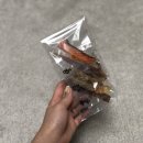 강아지와 고양이의 구멍가게 이미지