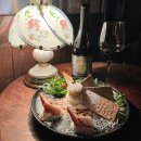 아디오도시 (addiodosi) | [종로] 서촌 먹자골목 반대편 조용한 골목길, 나만 알고 싶은 와인바 - 아디오도시