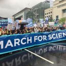 [사이언스 타임즈] 세계 강타한 ‘과학을 위한 행진’ 이미지