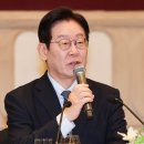 李 “시진핑 ‘역사의 올바른 편’ 발언, 착하게 잘 살자는 뜻” 이미지