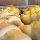 네모랑빵이랑 이미지