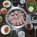 옥천(부산방향)휴게소(건강기능식품) | 삼겹살 휴게소에서 먹을수 있다고? 어디인데