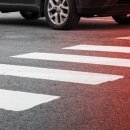 횡단보도 부근 이미지