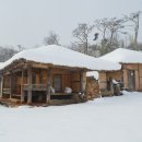 초가집 농장 이미지