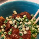 완두국수 나노식품, Peanut satay noodle nanofood with smokey baked tofu, garlic chilli nano sauce, wasabi peas, jalapeno chillies and cashews. Yum! 이미지