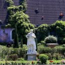 여왕의정원 이미지