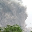 인니 화산 폭발에 아비규환…최소 14명 사망 이미지