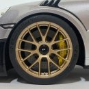 [1/18] 오토아트 포르쉐 911 GT2 RS(991) 이미지