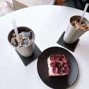 주택 느낌 물씬. 수원 행궁동 카페 ‘스탠다드 오브 스터프(Standard Of Stuff) 방문 후기