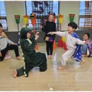 돌려차기 태권도장 이미지