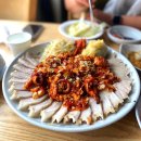 두레박고을 | 강원도 삼척 낙지보쌈 내돈 내산 주차 정보 두레박고을