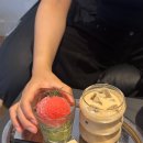 백현중학교 내 | 눈떳는데개강이다가온다