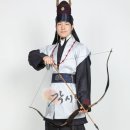 가야 말 갑옷 VS 신라 화살촉 이미지