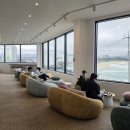 오가멍 | ​주문진 카페 소돌엔, 4도 3촌 주말러가 발견한 층별 반전 강릉오션뷰카페 (라떼 &amp; 뺑오쇼콜라)