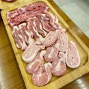 산수유사이길사이로식당앞 이미지