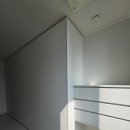 pet20거0793 | [PET 붙박이장] 송도래미안 하버뷰, 벽처럼 깔끔한 무광 매트의 감성과 조명 인테리어 시공 후기