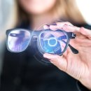 잘보이는안경 이미지