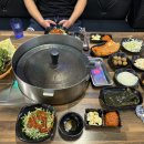 대박솥뚜껑묵은지삼겹살 - 원주시 현충로 209 | 대박솥뚜껑묵은지삼겹살