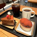 투썸플레이스 산본역점 | 산본 늦게까지 하는 카공 카페 투썸플레이스 산본역점...티라미수 클래식 갸또 쇼콜라 칼로리 가격 맛 후기