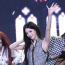 '거북목 탈출' 목선 하나로 우아함 끝판왕! 미야노 MEOVV 안나처럼 목 길어지는 자세 교정법