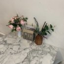 더 다이닝 테이블 이미지