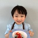 풀잎반의 첫 요리활동! 딸기카나페🍓 이미지