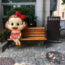 사람 조형물(여자) 이미지