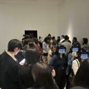 화표정 | 🖼️ [국립현대미술관 서울 전시] Ron Mueck &lt;론 뮤익 개인전&gt; 평일 관람 후기 Ι 전시 기본 정보 &amp; 꿀팁