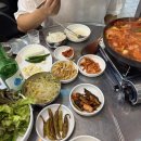 돼지랑찌개랑 - 미추홀구 용정공원로83번길 49 | 돼지랑찌개랑