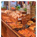 군산탑마트 | 돼지국밥 고로케'가 떴다! 43년 전통 '백조제과'의 변신, '부산당' 방문 후기 (메뉴, 빵 나오는 시간)