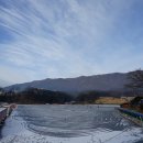 초원 낚시터 이미지