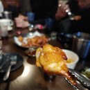 오븐에 꾸운 닭 이미지