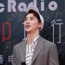[현장/웨이보] 180706 허위주 CCTV MusicRadio 중국TOP차트 2017 올해의 시상식-올해의 가장 환영받은...