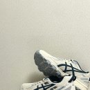 깨끗한 운동화 | KREAM 크림 아식스 젤 벤쳐 6 SPS 버치 프렌치 블루 운동화 추천 후기