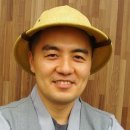 [11/14]Buddhist Monk Provides Solace Via Twitter 이미지