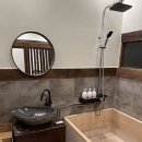 감성충만셀프 화장실 이미지