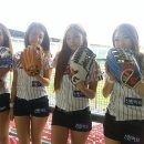 LG TWINS 치어리더팀 마소카 오더 외야 글러브 3종 세트 즐감하세요.. 이미지