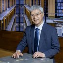 김희섭(62) 국립중앙도서관장 ‘AI 실감 서재’ 20250420 중앙 이미지