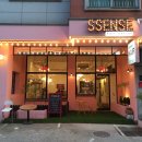 주5일 죽전카페거리 SSENSE 일요일휴무 인턴채용해요.(월급160이상) 이미지