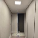 대동직물 | 창원힐스테이트더퍼스트 현관중문 | 움직임마다 불빛이 켜지는 프리미엄 양개스윙 비대칭도어 시공기