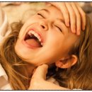 우울증을 극복하는 웃음 이미지