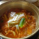 얼큰이부대찌개 이미지