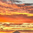 Iztaccihuatl 과 Popocatepetl (Don Goyo)의 아침과 저녁 이미지