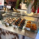 커피앤 커피 | 동성로 크리스마스 카페 추천｜대형 트리 있는 '새들스커피앤바' 솔직 후기