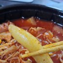 비오는 날 고기듬뿍 국물두루치기 후기 고기·김치·콩나물·계란밥 조합까지 제대로임