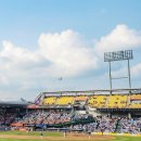 야구장 야외화장실 이미지