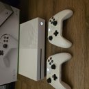 Xbox One S + 2 controls 이미지