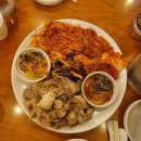 사랑방손님 | 이태원회식 한남동회식 하기 좋은 이태원사랑방, 겉절이목살보쌈 맛집후기